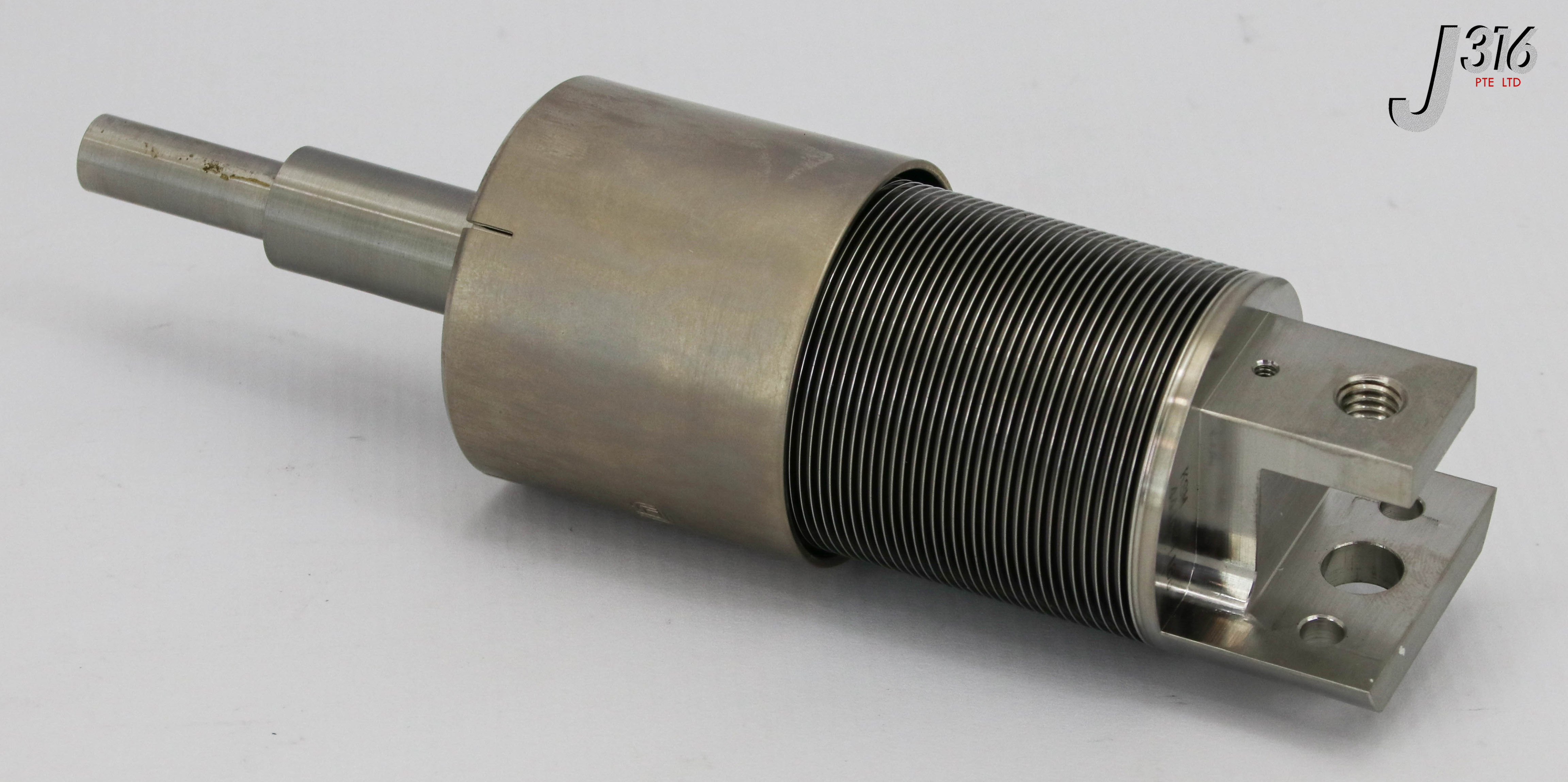 15992 APPLIED MATERIALS LOWER COVER, SLIT VALVE BELLOWS 0020-22413